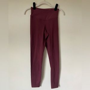 Women’s crossover leggings